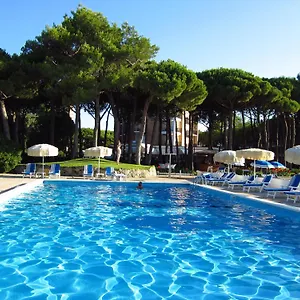 beau-rivage-pineta.hotelinveneto.com/