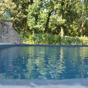 https://villa-lilia-by-let.it-tuscanyhotel.com